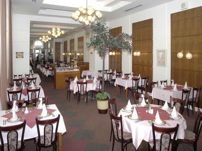 Hotel Slavia ブルノ エクステリア 写真