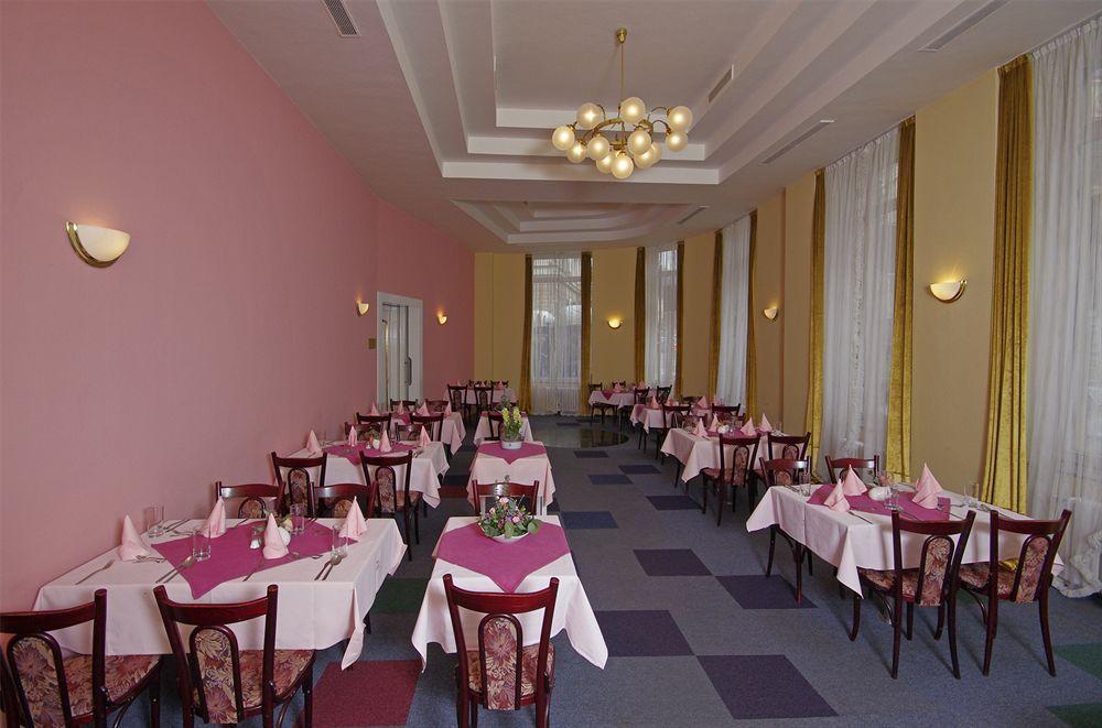 Hotel Slavia ブルノ エクステリア 写真