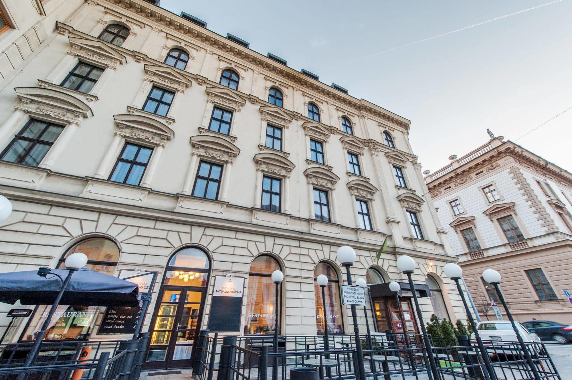 Hotel Slavia ブルノ エクステリア 写真