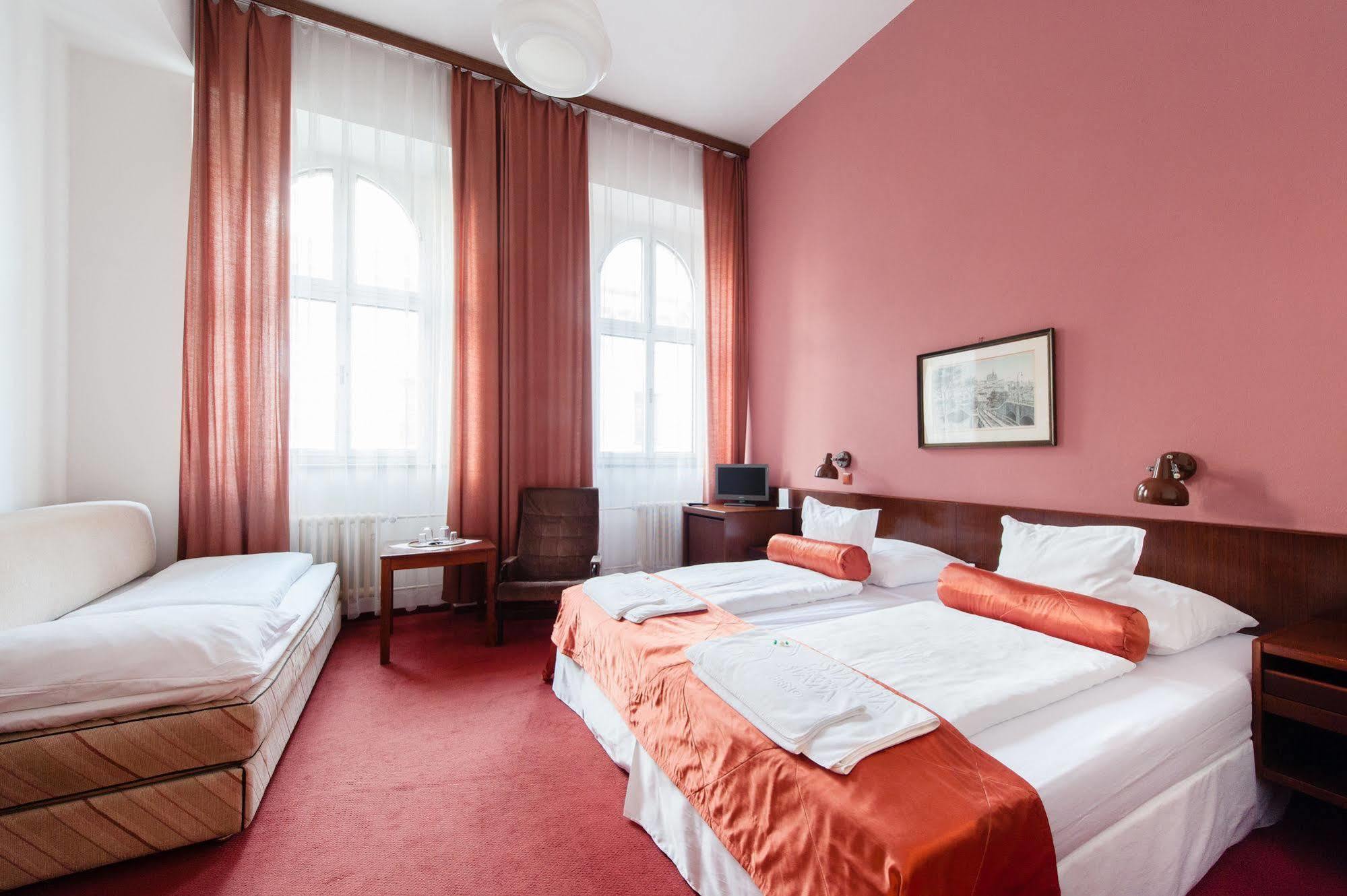 Hotel Slavia ブルノ エクステリア 写真