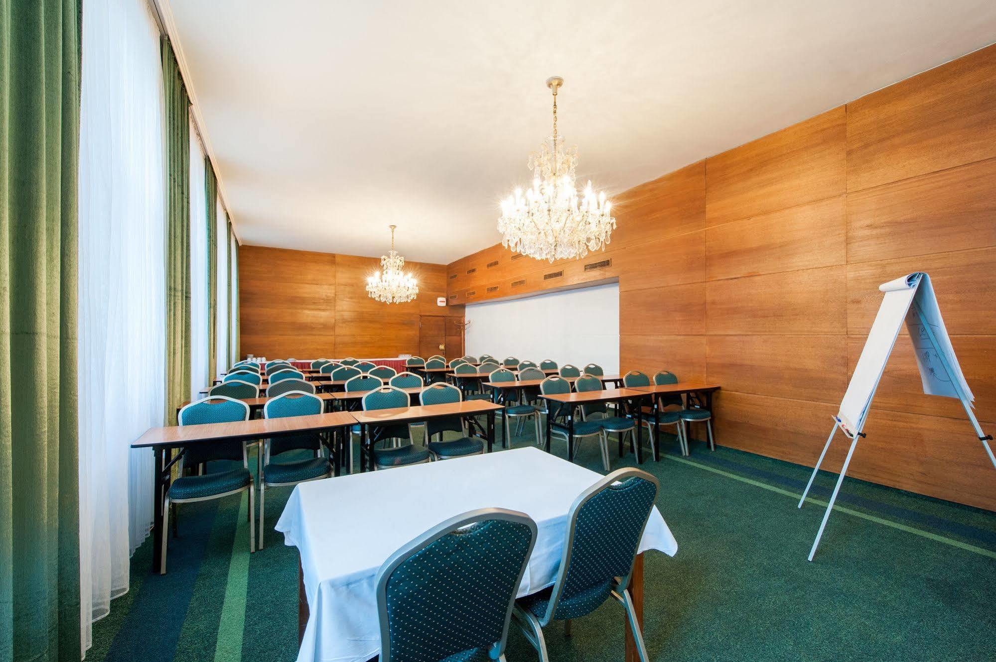 Hotel Slavia ブルノ エクステリア 写真