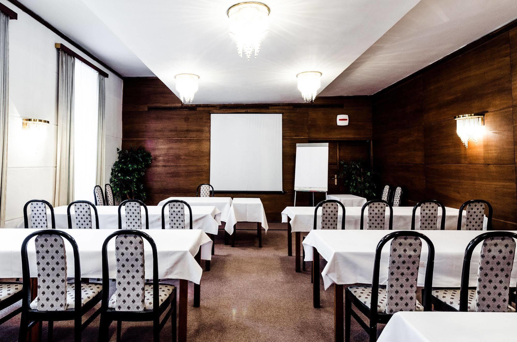 Hotel Slavia ブルノ エクステリア 写真