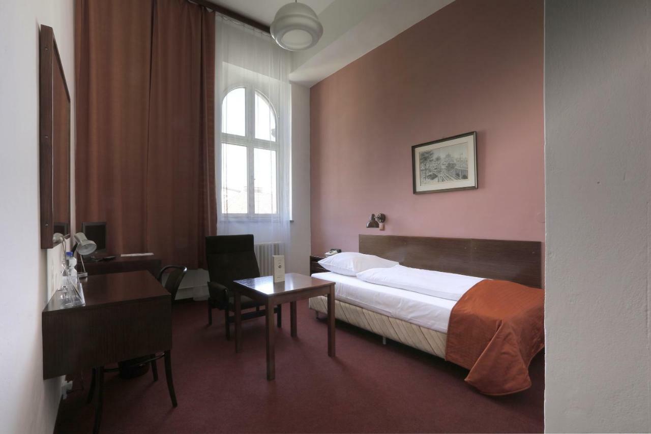 Hotel Slavia ブルノ エクステリア 写真