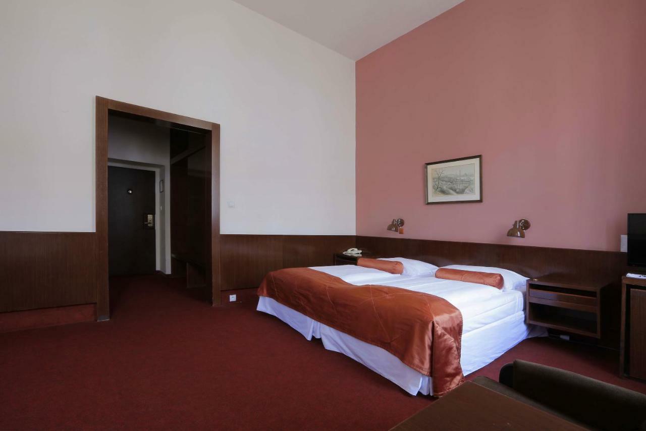 Hotel Slavia ブルノ エクステリア 写真